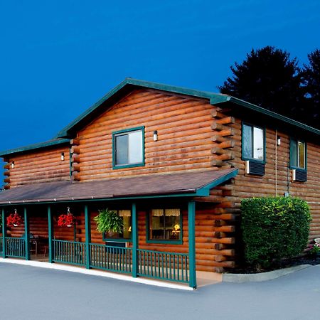 Super 8 By Wyndham Lake George/Warrensburg Area Bagian luar foto