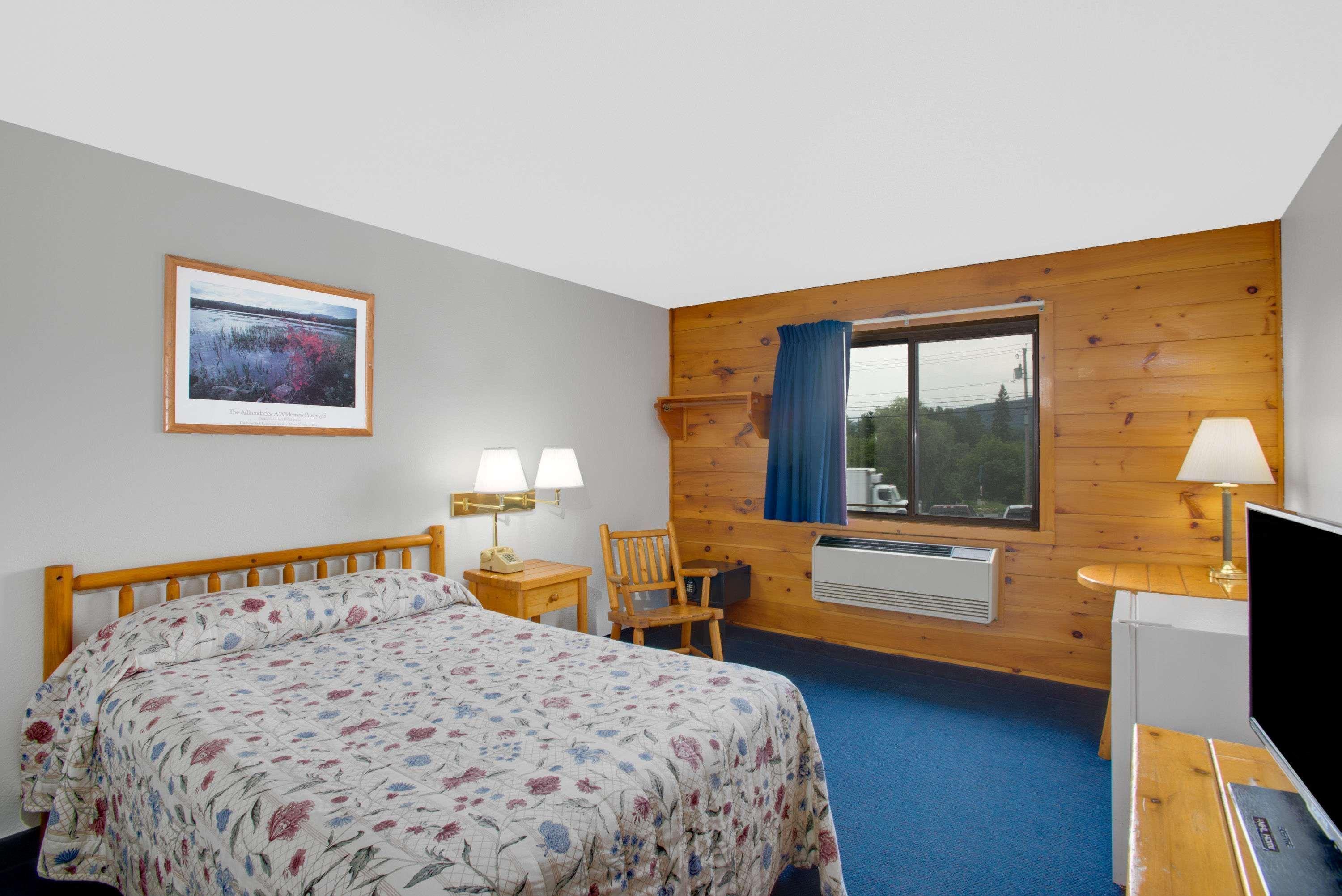 Super 8 By Wyndham Lake George/Warrensburg Area Bagian luar foto