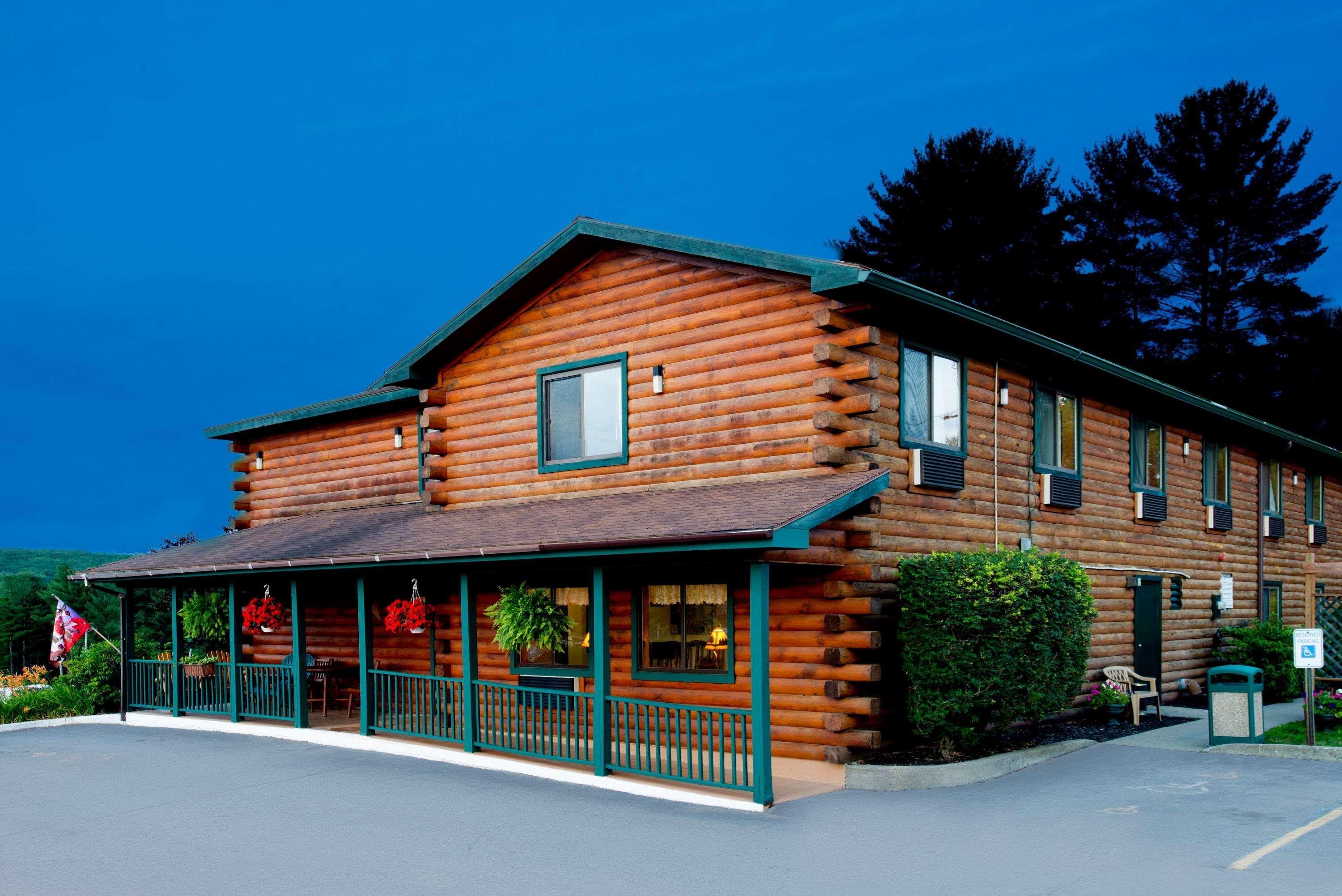 Super 8 By Wyndham Lake George/Warrensburg Area Bagian luar foto