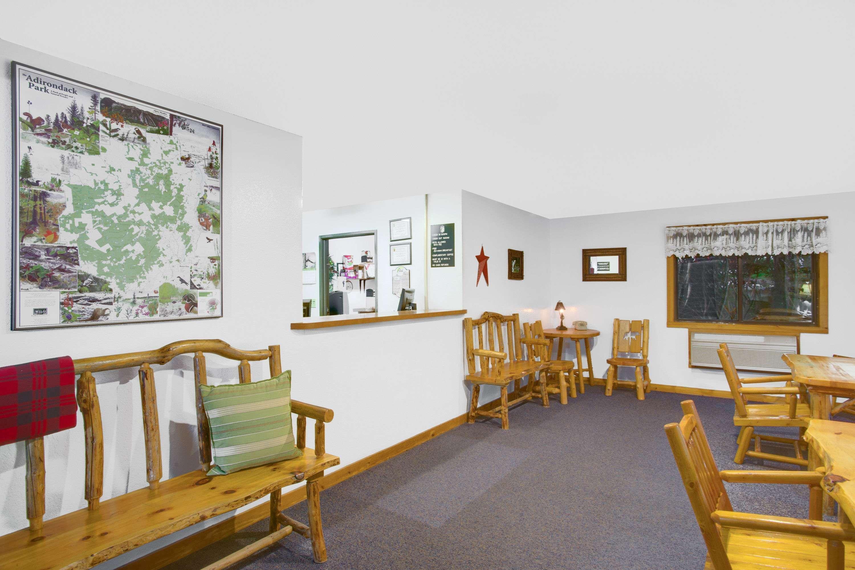 Super 8 By Wyndham Lake George/Warrensburg Area Bagian luar foto