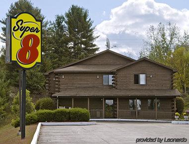 Super 8 By Wyndham Lake George/Warrensburg Area Bagian luar foto